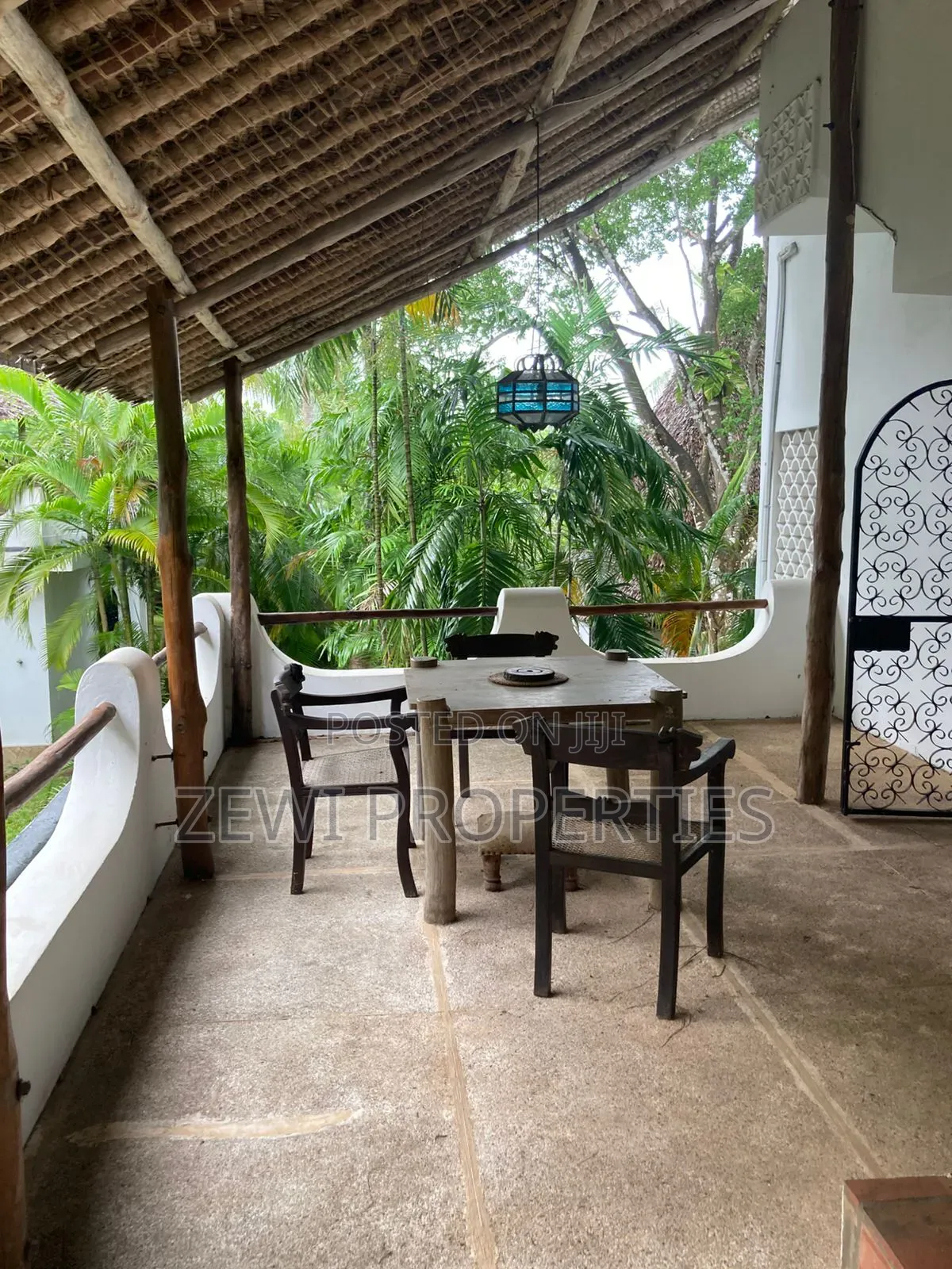 Furnished 2bdrm Villa in Diani for sale