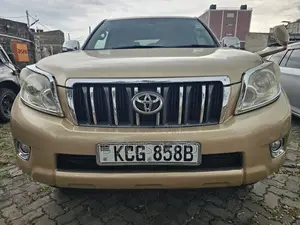 Toyota Land Cruiser Prado 2.7 i 2011 Gold