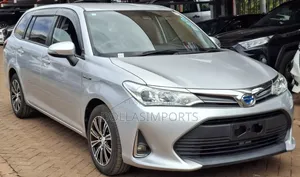 Toyota Corolla Fielder 1.5 Hybrid FWD 2019 Silver