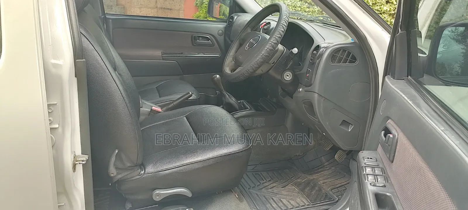 Isuzu D-MAX 2010 White