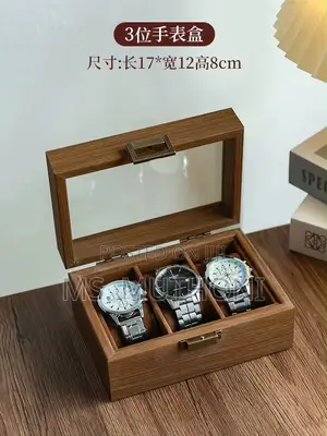 3-Slot Watch Organizer With a Clear Display Top.