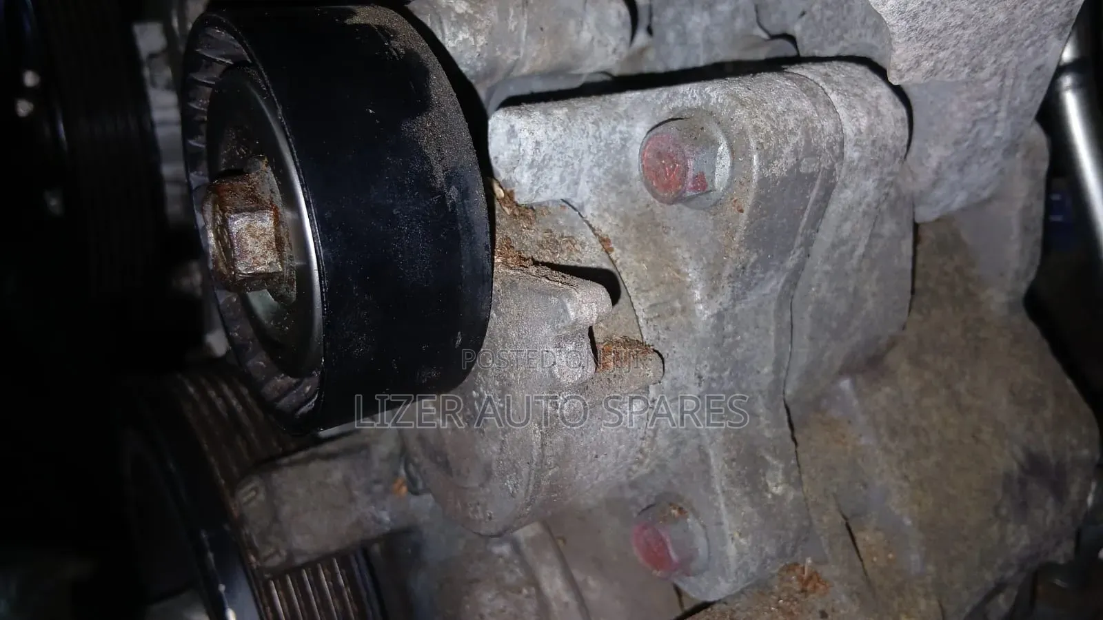 Tensioner 4b12