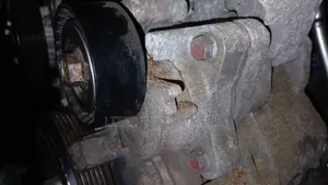 Tensioner 4b12