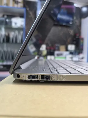 Laptop HP 15 8GB AMD Ryzen 7 SSD 512GB