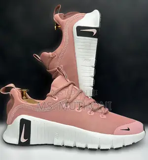 Quality Ladies Nike Trainers / Runners Size 37-40