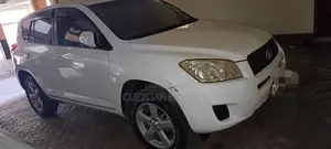 Toyota RAV4 V6 2009 White