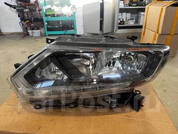 Nt32 2015 Headlights - main view