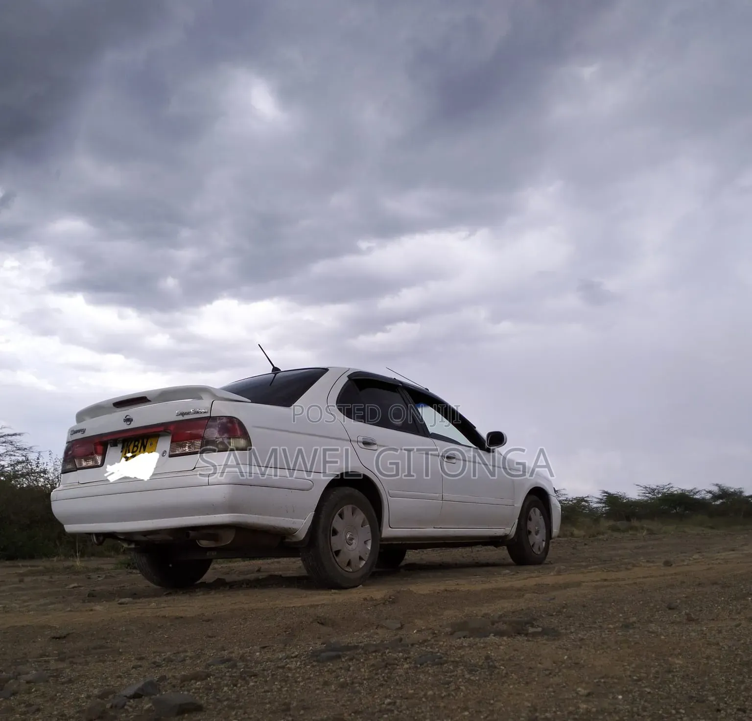Nissan Sunny 2003 White