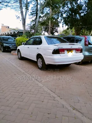Nissan Sunny 2003 White