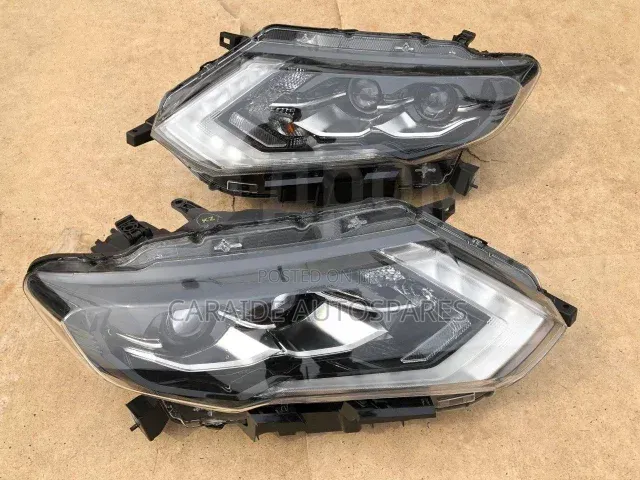 X-Trail 2017/2018 Headlights