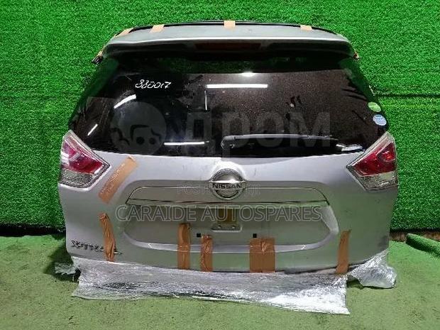 X-Trail Nt32 2015 Boot/Tailgate