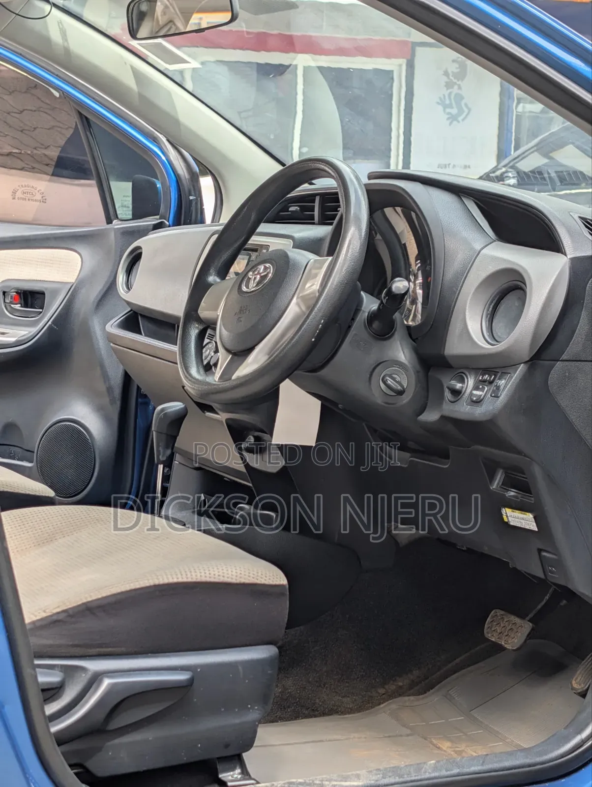 Toyota Vitz 2015 Blue