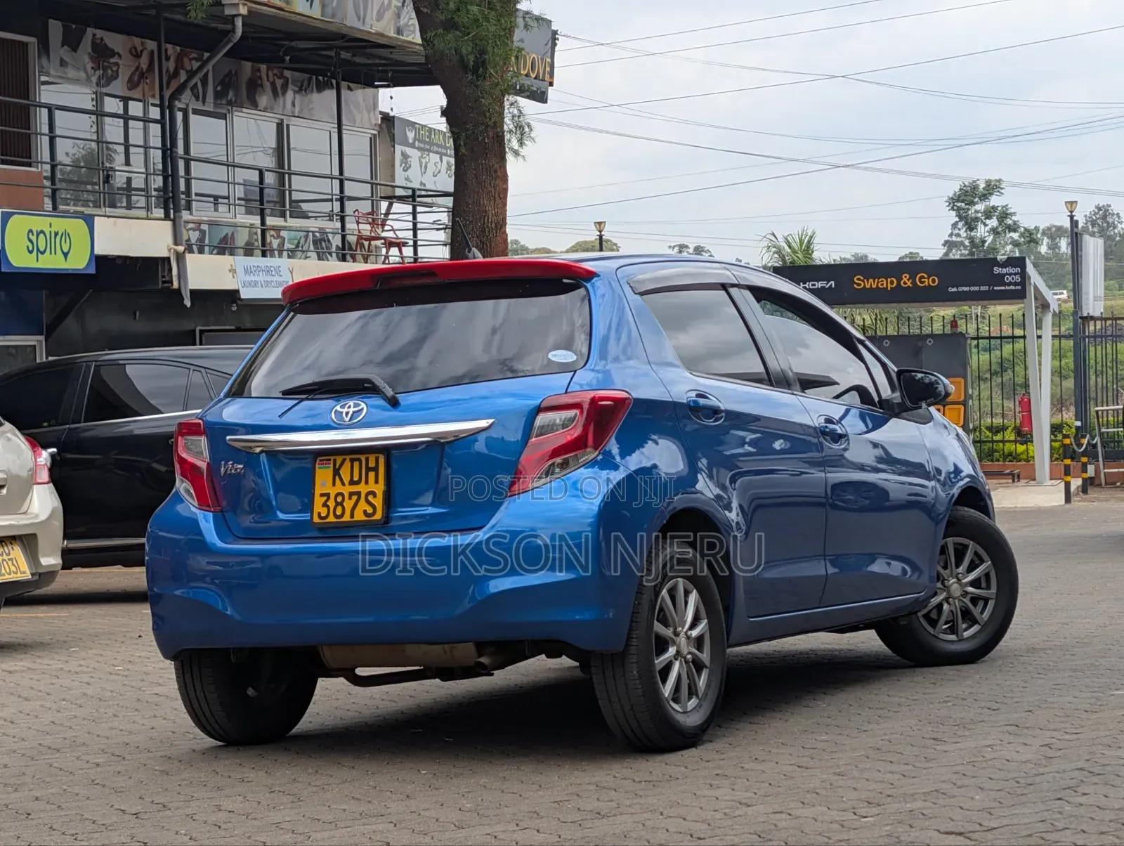 Toyota Vitz 2015 Blue