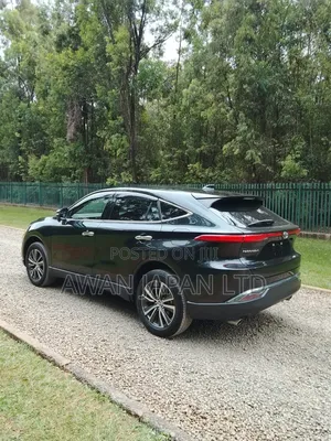 Toyota Harrier 2.0 2020 Black