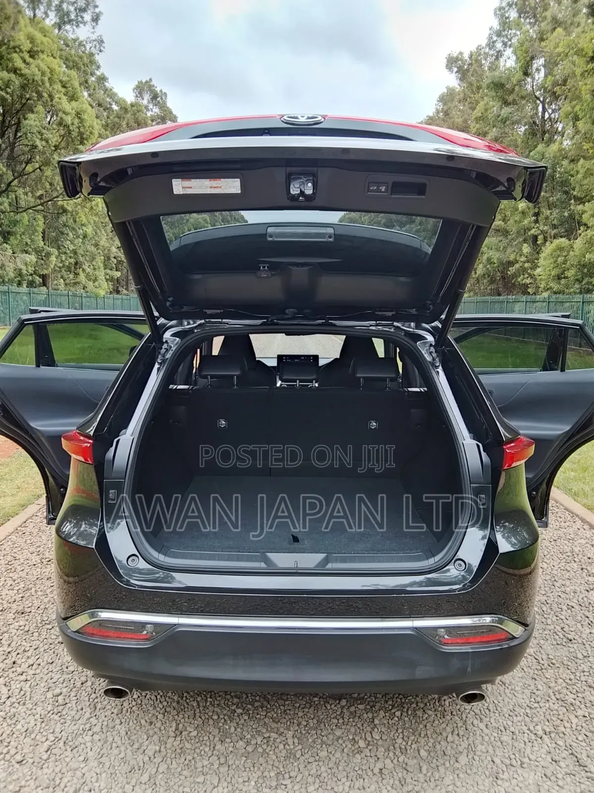 Toyota Harrier 2.0 2020 Black