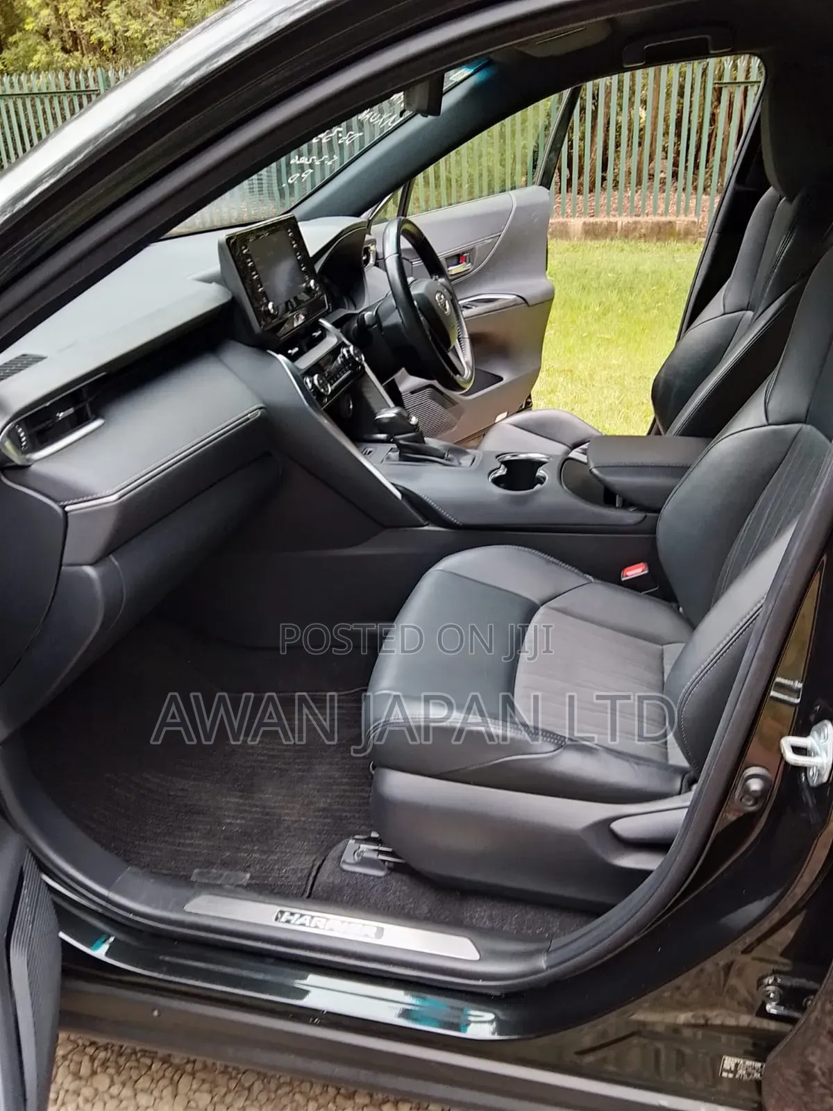 Toyota Harrier 2.0 2020 Black