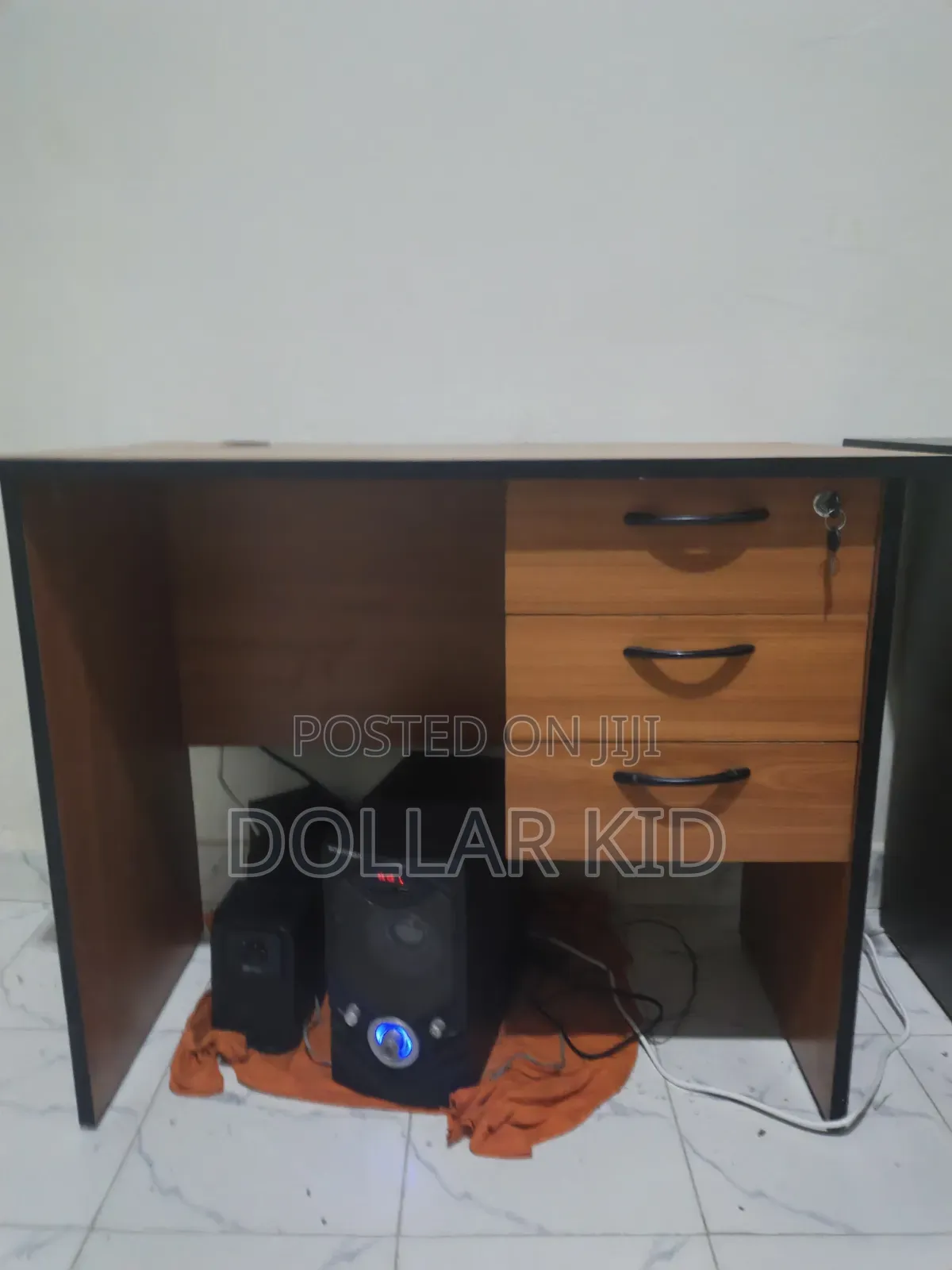 Office Desk