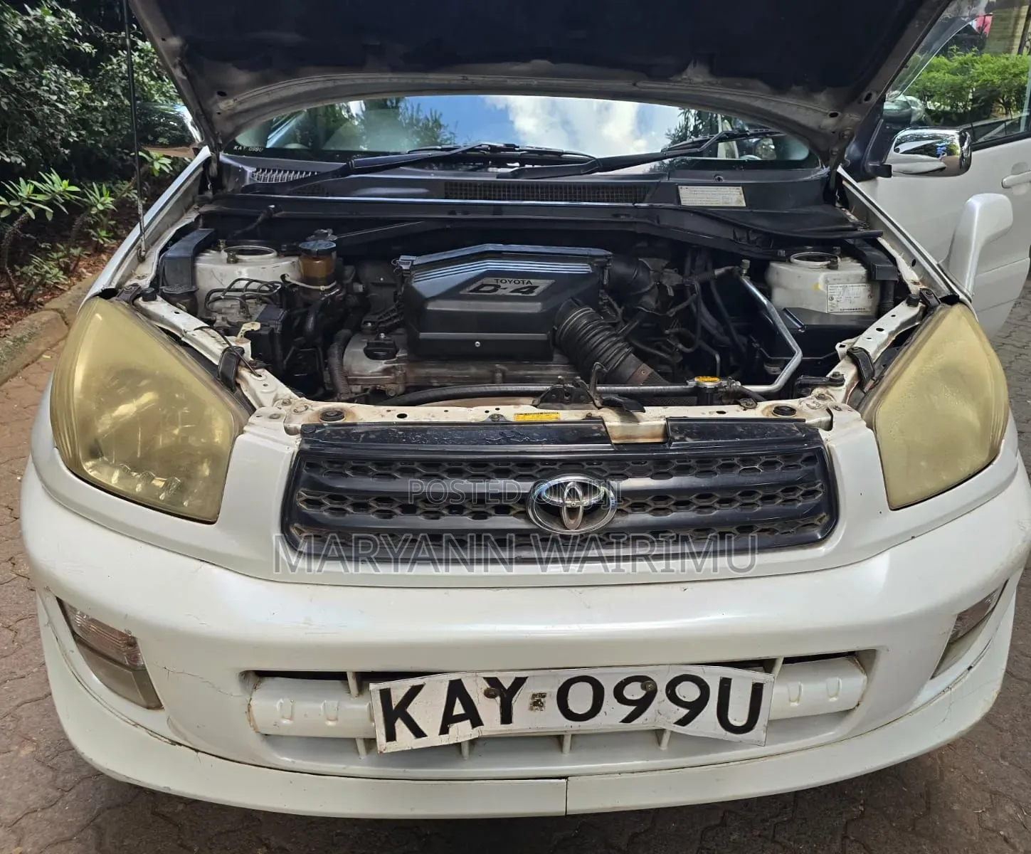 Toyota RAV4 Automatic 2000 White