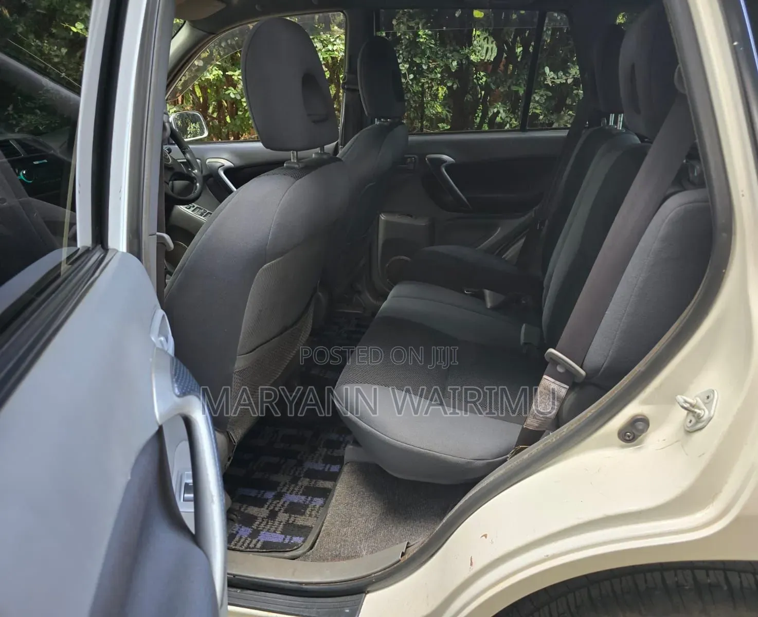 Toyota RAV4 Automatic 2000 White