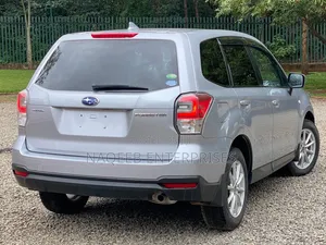 Subaru Forester 2018 Silver