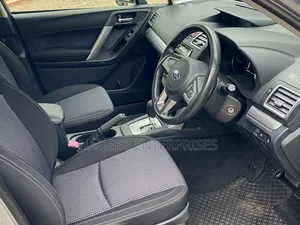 Subaru Forester 2018 Silver