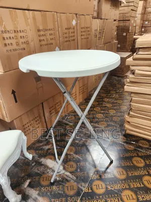 Round Folderable Table
