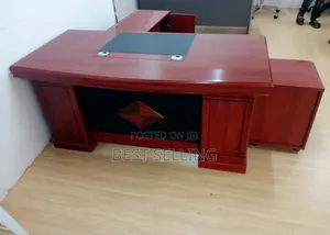 1.6m Mahogany Executive Office Desk