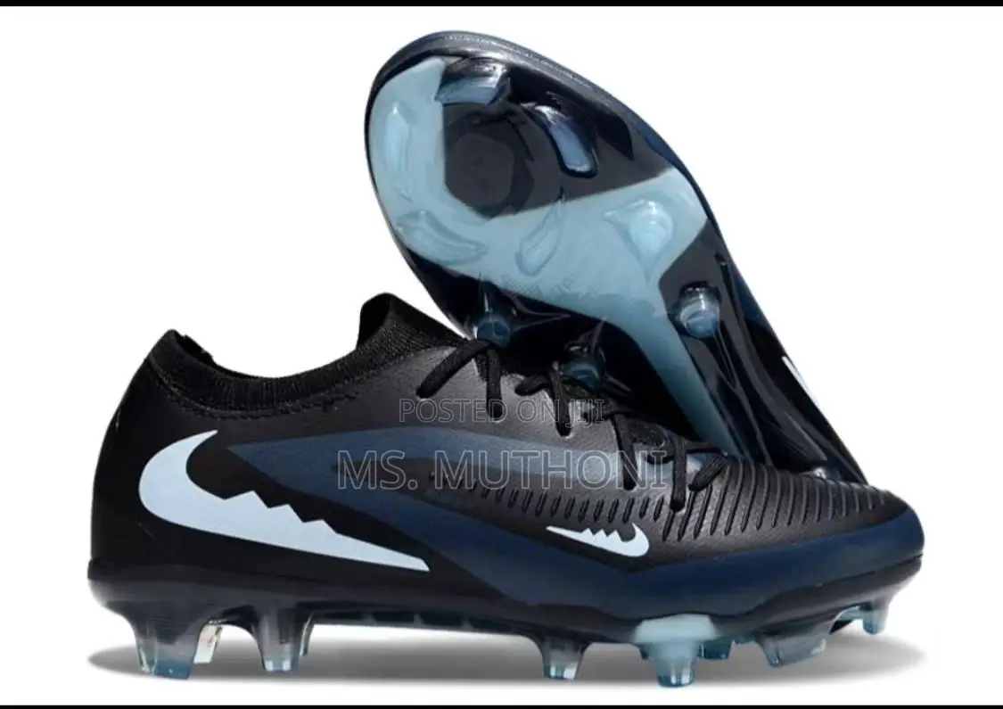 Brand New Phantom Luna Elite Tf Cleats Size 36-38