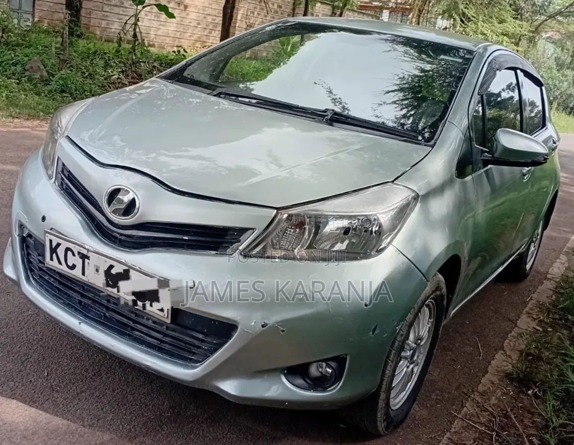 Toyota Vitz 2011 Green
