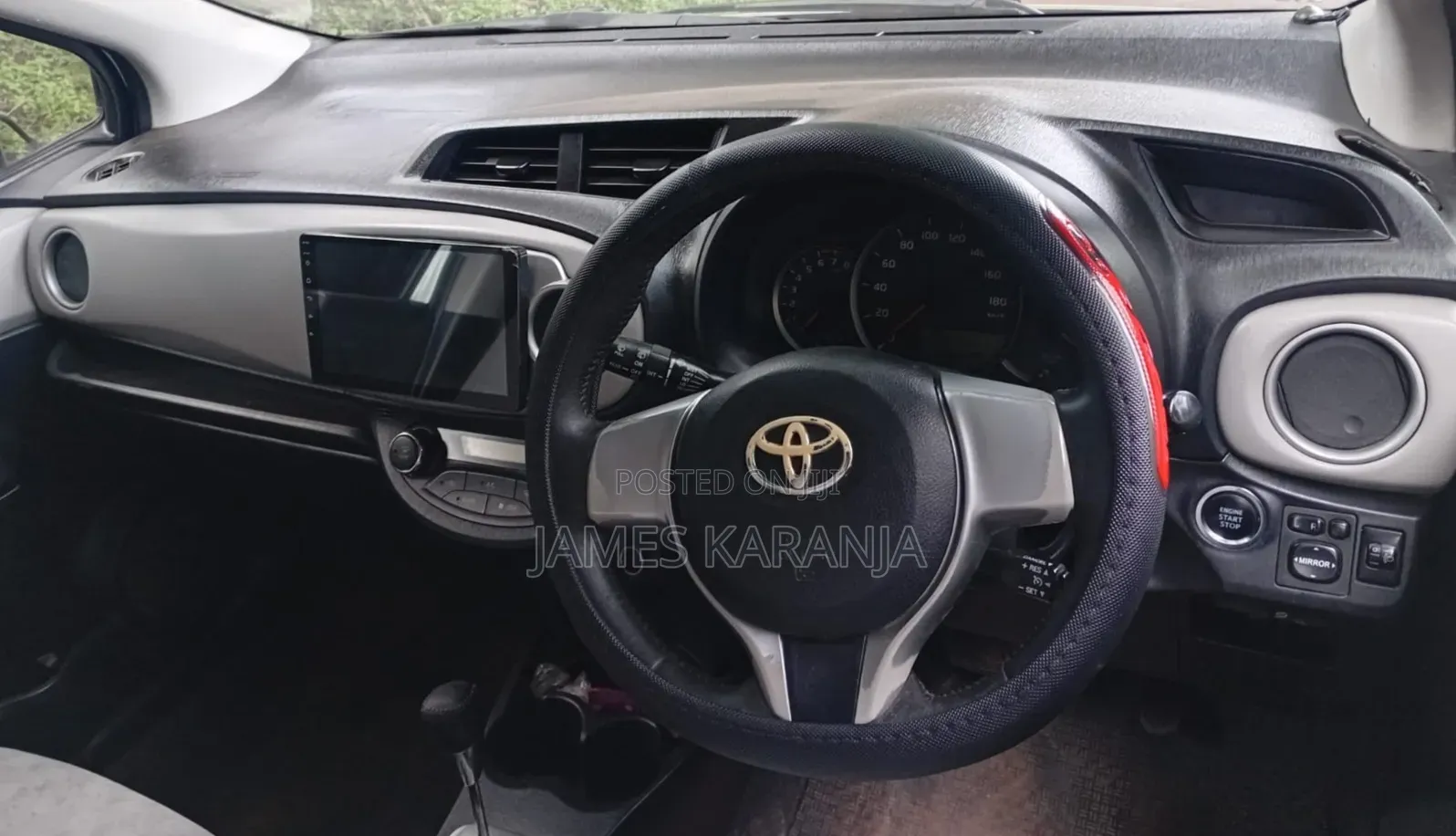 Toyota Vitz 2011 Green