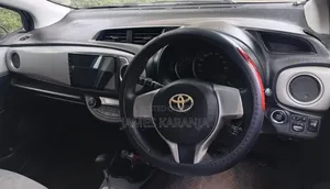 Toyota Vitz 2011 Green