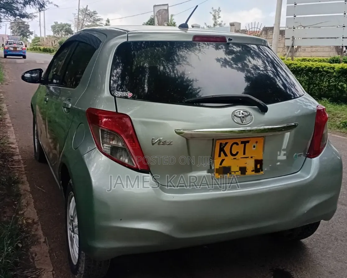 Toyota Vitz 2011 Green