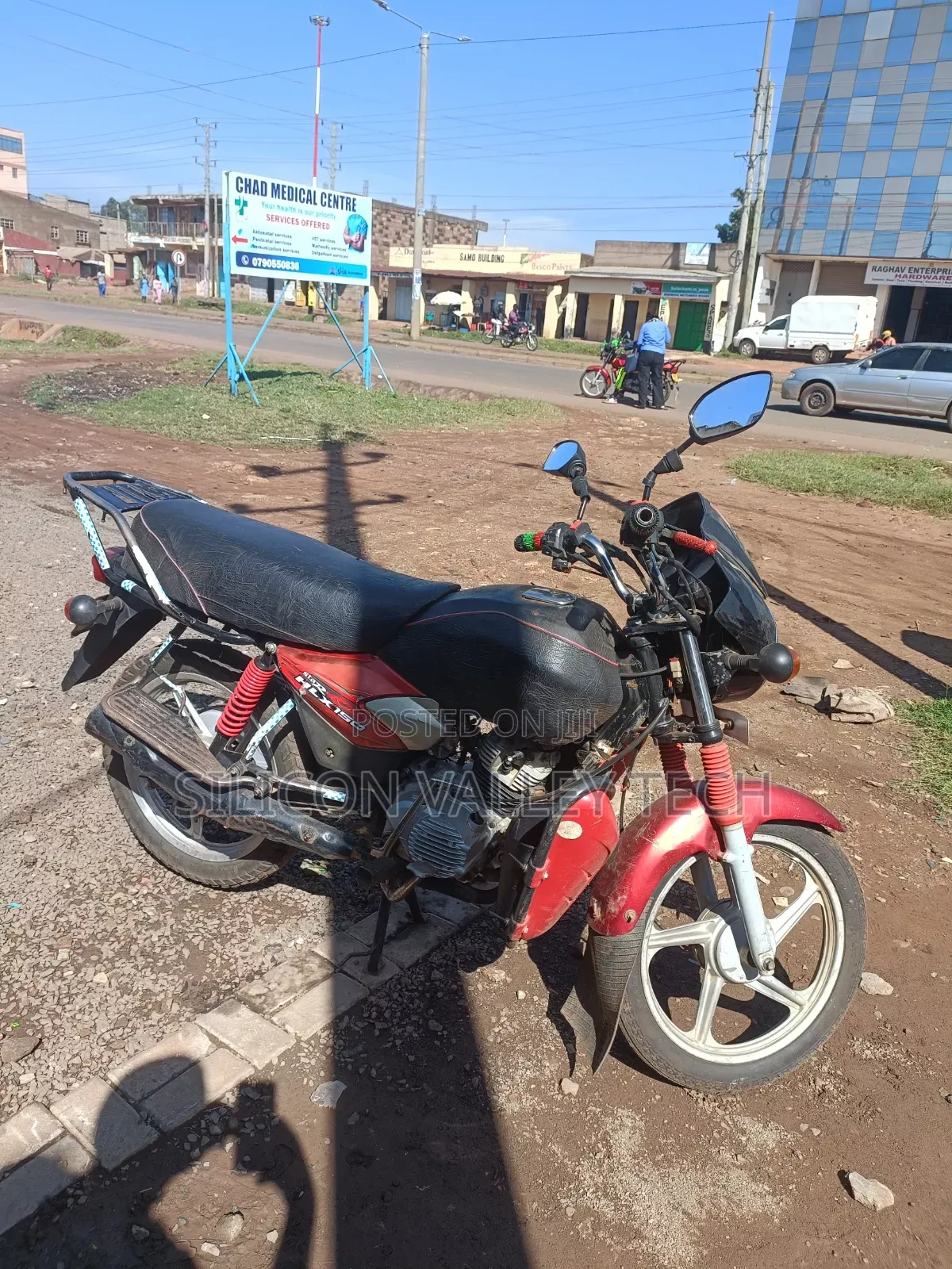 TVS HLX Plus ES 2020 Red