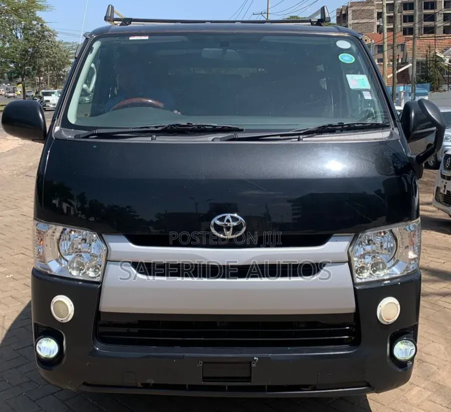 Toyota HiAce 2017 Black