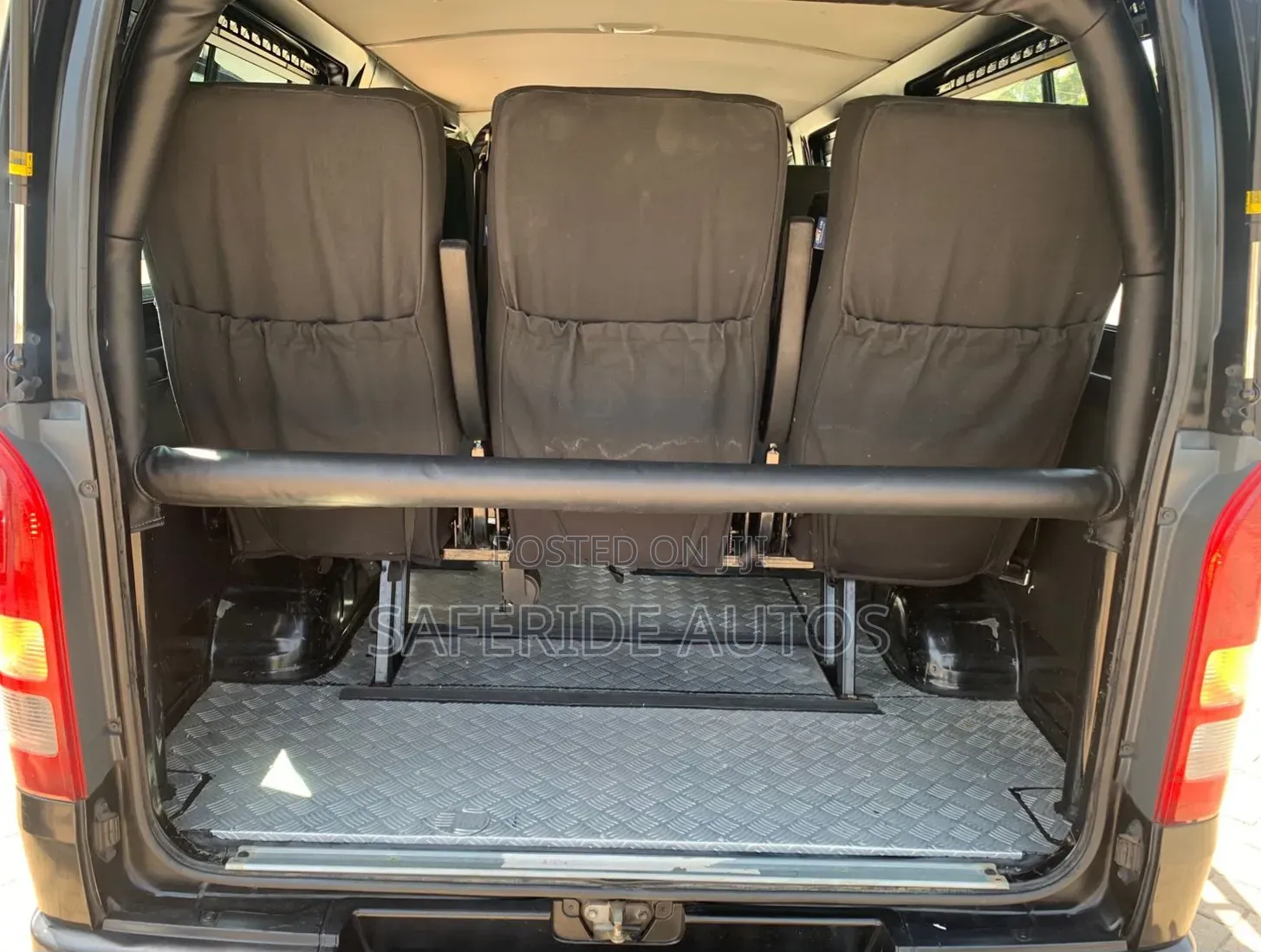 Toyota HiAce 2017 Black