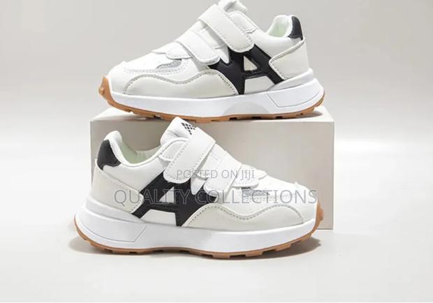Kids Sneakers Elegantly Designed Shoe - thumbnail 2