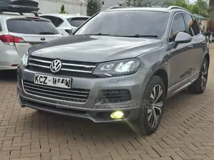 Volkswagen Touareg TDI Executive 4dr SUV AWD (3.0L 6cyl Turbodiesel 8A)