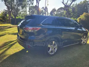 Toyota Kluger 2013 Black