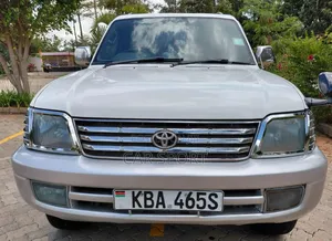 Toyota Land Cruiser Prado 2001 White