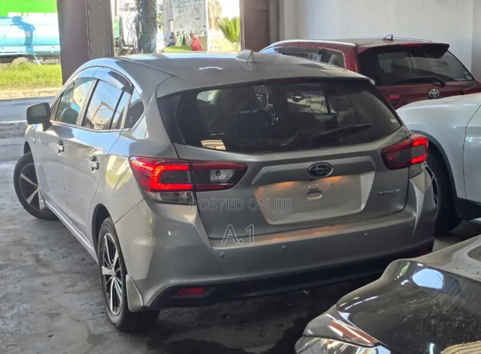 Subaru Impreza Premium AWD Hatchback 2020 Silver