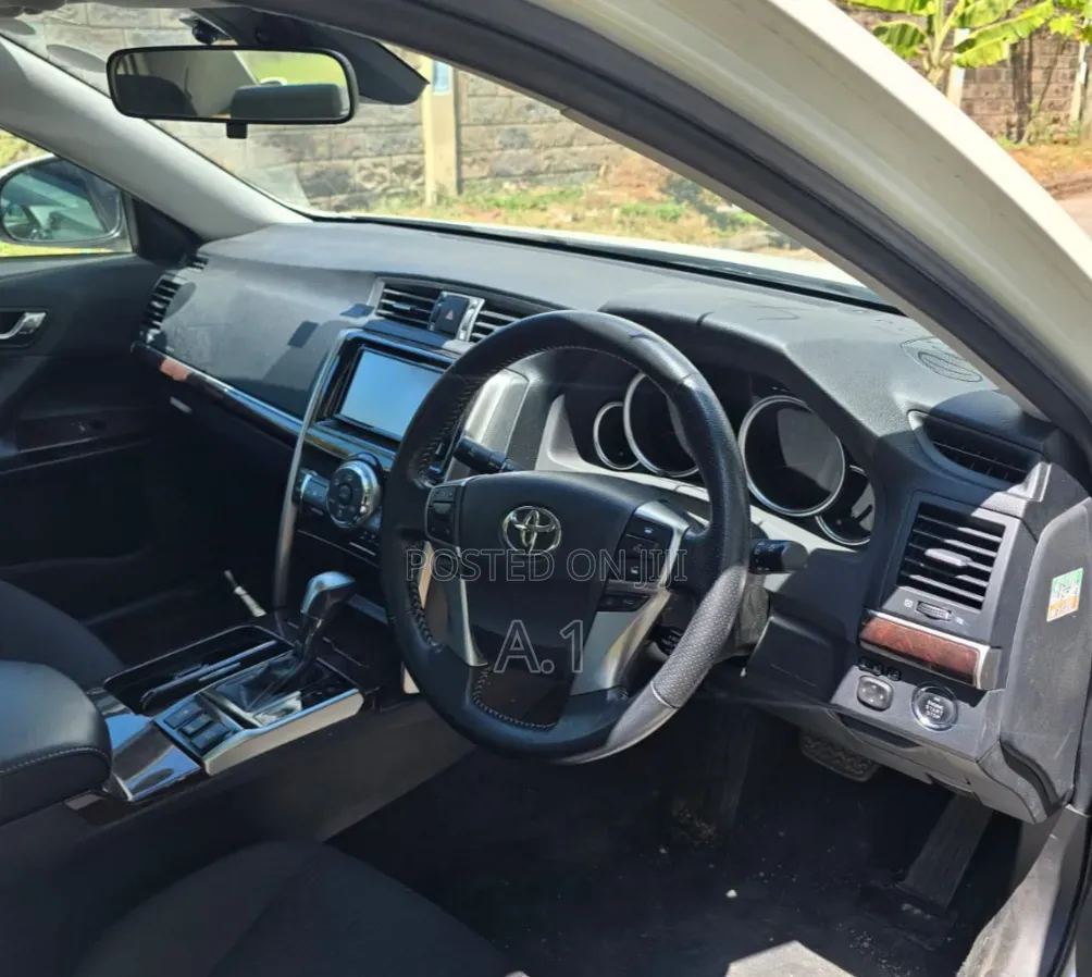 Toyota Mark X 2.5 RWD 2018 White