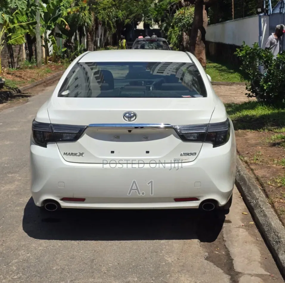 Toyota Mark X 2.5 RWD 2018 White