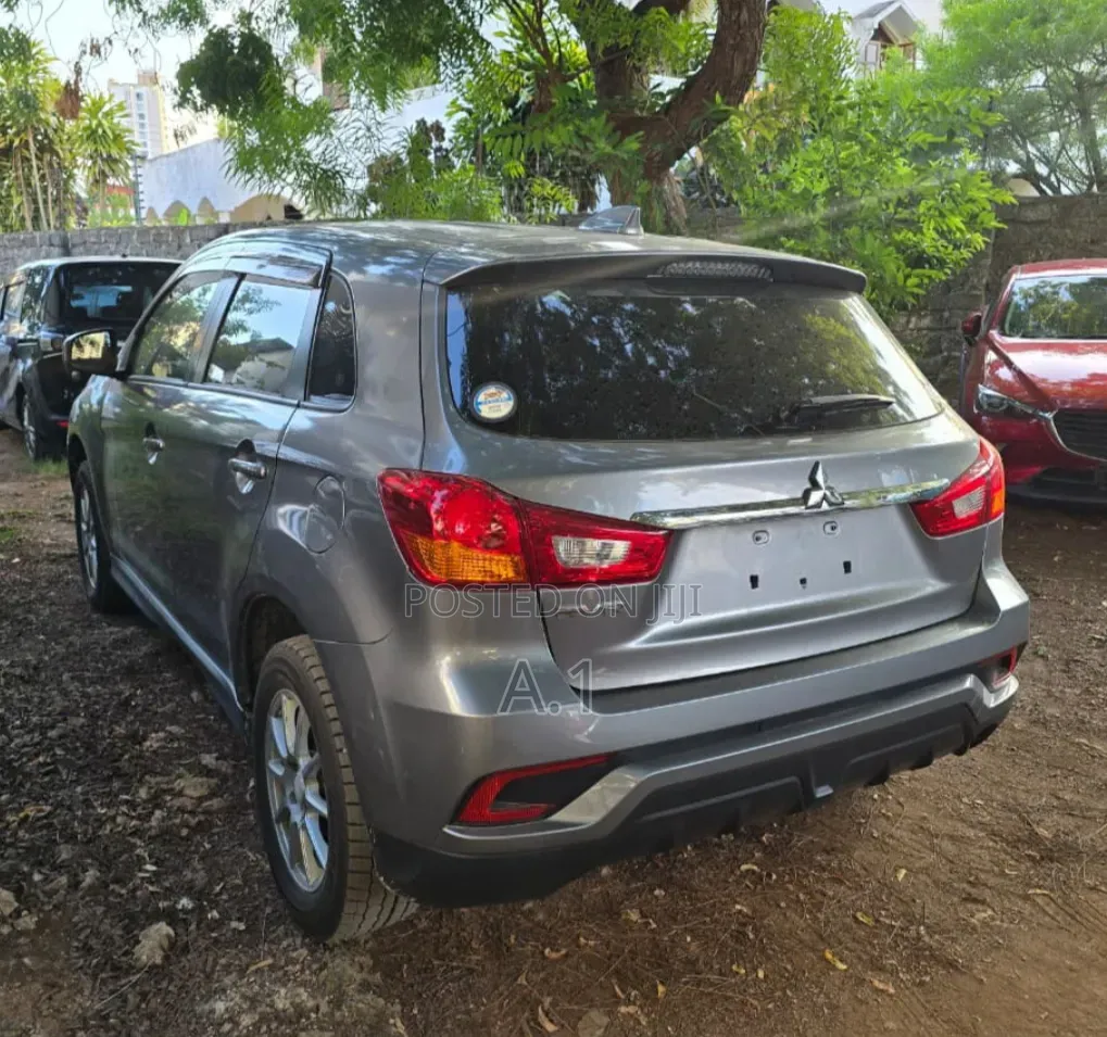 Mitsubishi RVR 2018 Gray