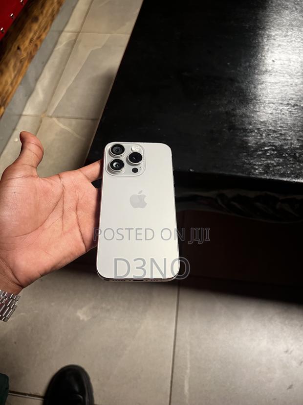 Apple iPhone 15 Pro 256 GB Gray - thumbnail 5