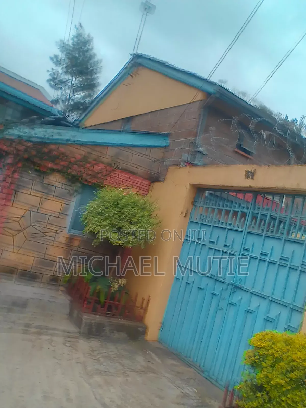 4bdrm Maisonette in Komarocks for sale