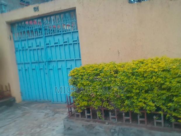 4bdrm Maisonette in Komarocks for sale - thumbnail 6