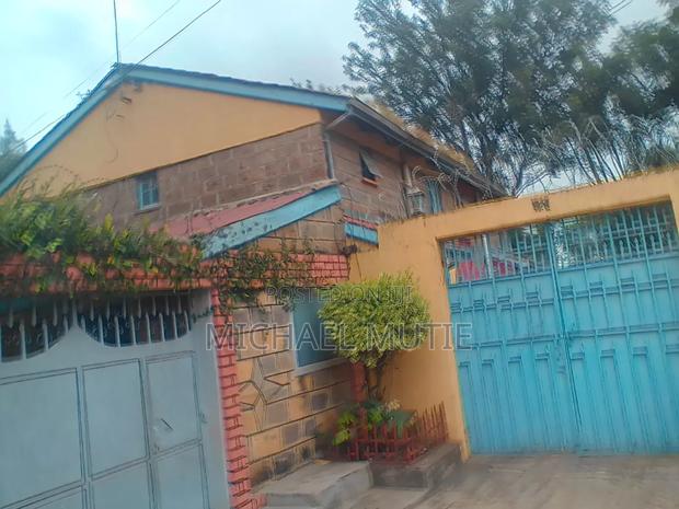 4bdrm Maisonette in Komarocks for sale - thumbnail 7