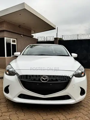 Mazda Demio 2019 Pearl