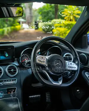 Mercedes-Benz C200 2019 Blue