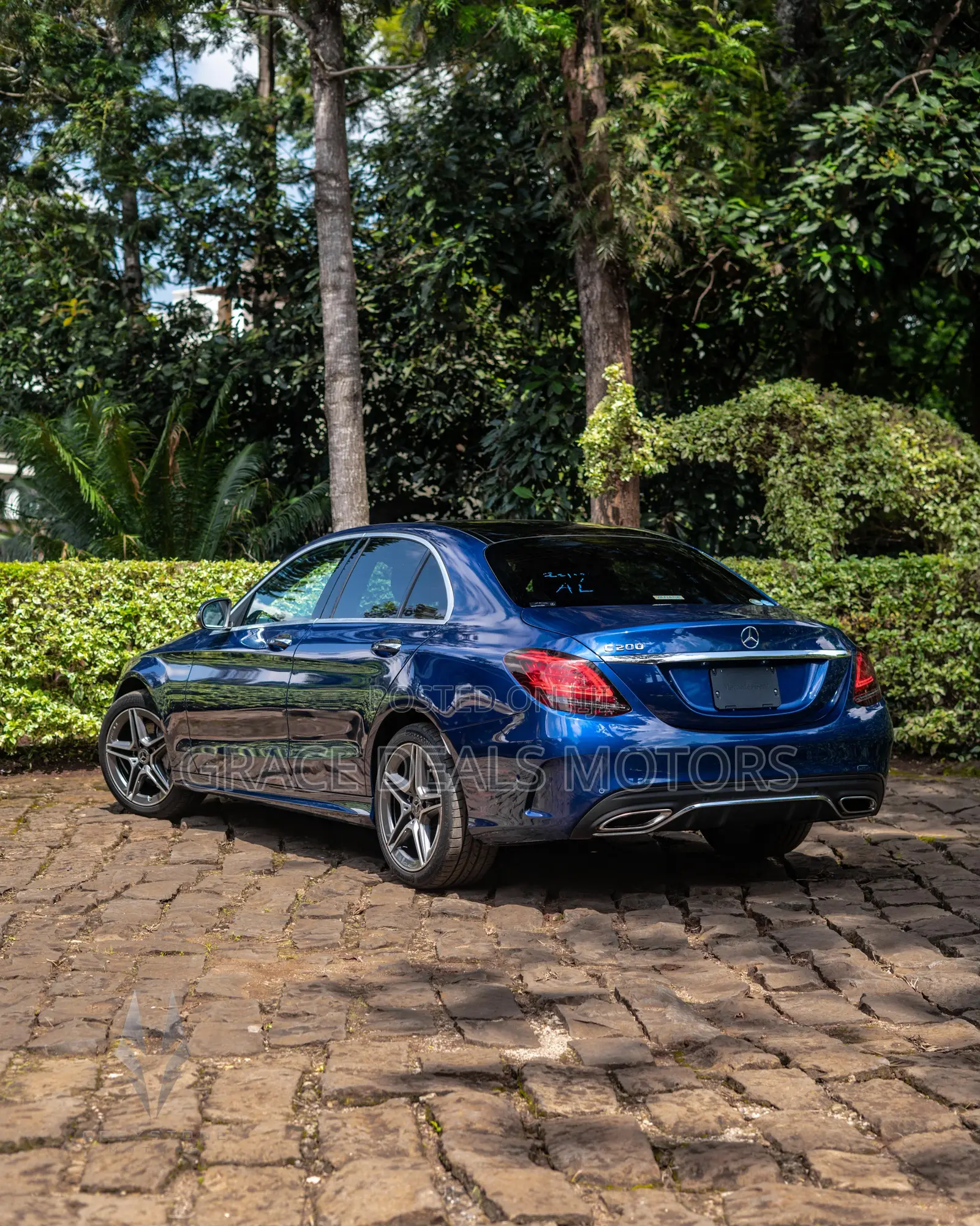 Mercedes-Benz C200 2019 Blue